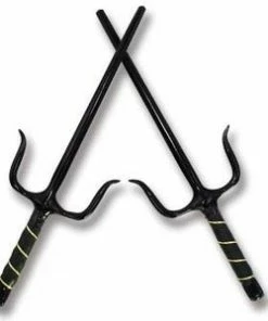 Playwell Chrome Sai Round Black Daggers - Pair
